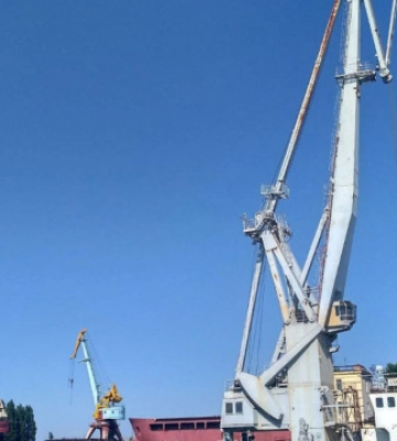 Українське Дунайське пароплавство повертає унікальний плавкран