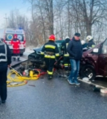 На трасі «Мукачево-Львів» зіткнулися два автомобіля: загинула водійка