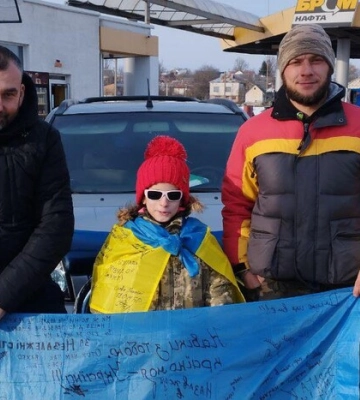Незряча 9-річна волонтерка зі Львівщини зібрала 650 тисяч гривень для ЗСУ