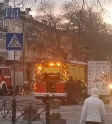 Украинский театр загорелся в Одессе