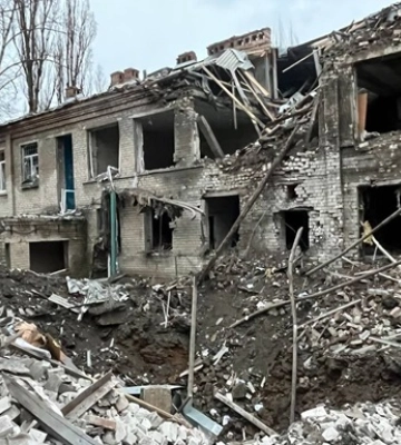 Войска РФ разрушили детсад в Авдеевке