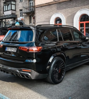 У Києві засвітився Mercedes GLS у тюнінгу Brabus (Фото)