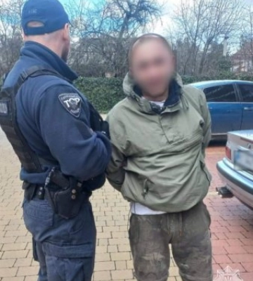 Завдяки небайдужим громадянам патрульні роти ТОР затримали чоловіка, який проник до чужого автомобіля