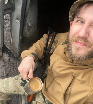 Ранкова кава на фронті: парамедик з Луцька близько року ділиться своїм «сніданком»