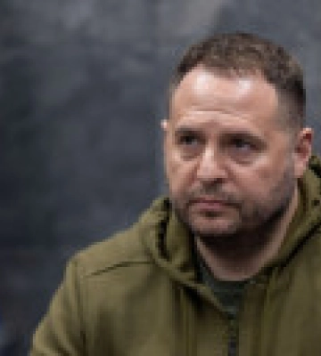 Зброї ставатиме більше - Єрмак