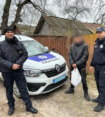 У Кролевці у 17-річного хлопця поліцейські знайшли наркотики