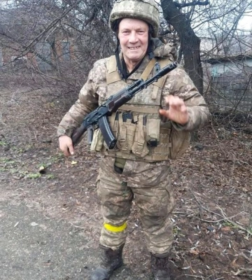 На східному фронті під час артилерійського обстрілу загинув снайпер з Дніпропетровщини