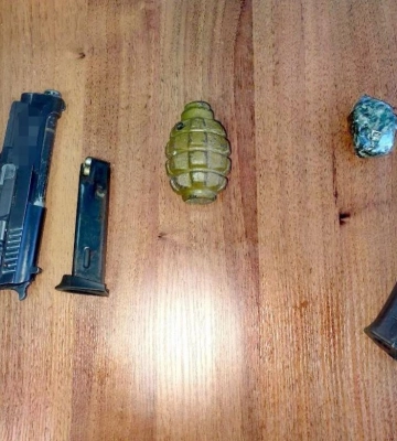 Збували канабіс, зброю та боєприпаси: поліцейські задокументували злочинну діяльність жителів Рівненського району