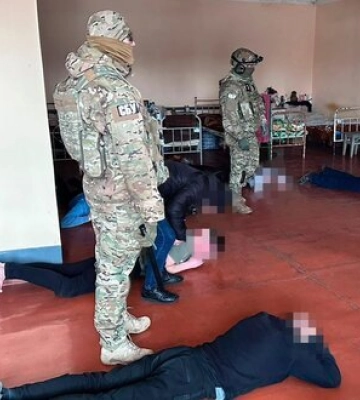 Троє в’язнів Рівненської колонії виманювали гроші у родичів зниклих безвісти українських воїнів, - СБУ. ФОТОрепортаж