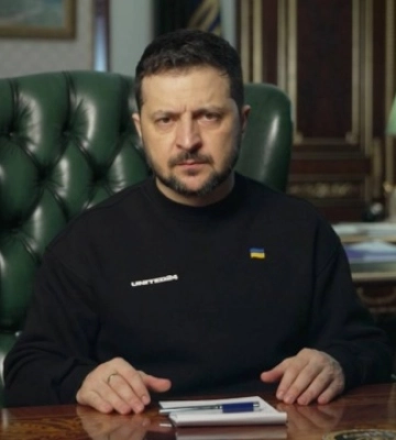 Зеленський: Головна увага на Ставці - боям на Донбасі