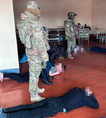 Обіцяли звільнити з полону: у колонії на Рівненщині засуджені &quot;заробляли&quot; на рідних військових