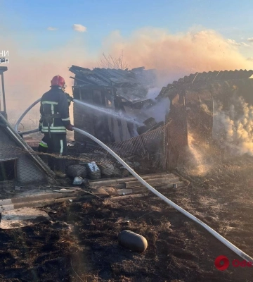 Спасатели потушили пожар у дороги Рени – Измаил
