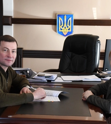 У Рівному уклали контракти із двома новими керівницями обласних комунальних закладів