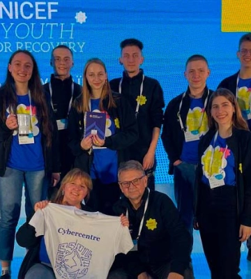 Команда ДонДУВС отримала відзнаку UPSHIFT за власну розробку Cybercentre_bot