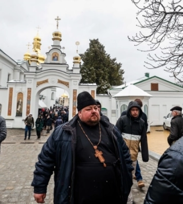 29 березня – останній день, коли церковники УПЦ (МП) можуть жити у Києво-Печерській лаврі (фотогалерея)