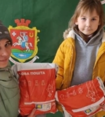 На Волині діти, батьки яких загинули на війні, отримали допомогу від благодійного фонду