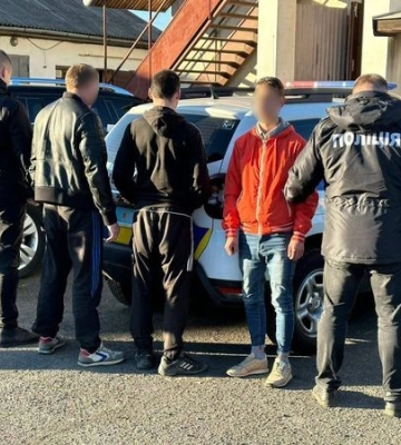 На Закарпатті ліквідували ще один канал нелегальної переправи за кордон чоловіків призовного віку