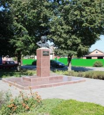 На Полтавщині оголосили конкурс на оновлення пам&#039;ятника Шевченку