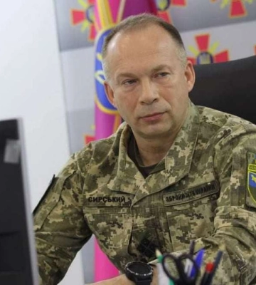 «Враг нервничает, время играет против них». Сырский показал, как работают силы ПВО под Бахмутом — видео