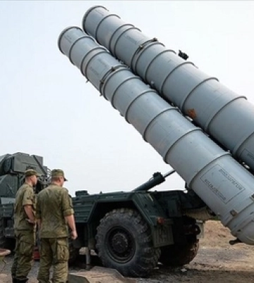Удари по Харкову: ворог випустив 9 ракет С-300