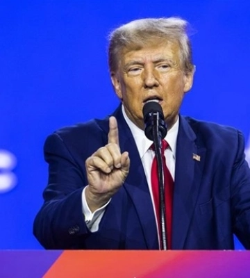 Це &quot;полювання на відьом&quot; вдарить по Байдену - Трамп