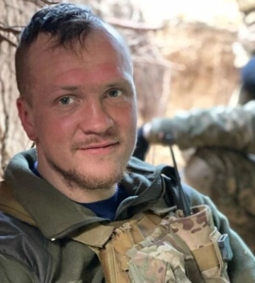 Від отриманих поранень у госпіталі помер воїн та ексдепутат Франківської міськради Віталій Мерінов