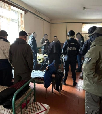 Рівненщині поліцейські викрили чергову шахрайську схему, яка працювала у колонії