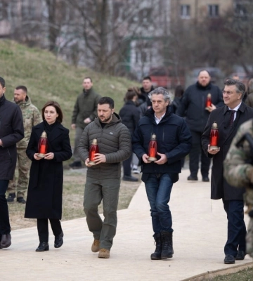 В Киев прибыли премьеры Словакии и Хорватии