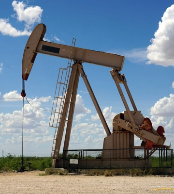 У Єврокомісії планують зберегти граничні ціни на російську нафту на рівні $60 за барель, – ЗМІ
