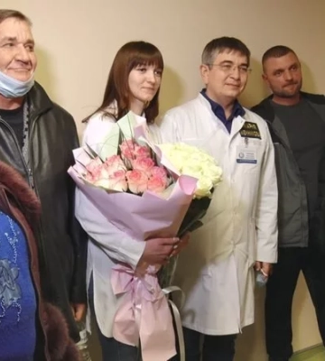 Возлюбленная всегда рядом: в Днепре спасают тяжелораненого бойца
