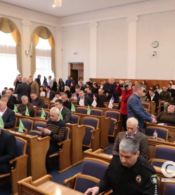 П’ятнадцята сесія облради: 35 депутатів підтримують звільнення голови облради Сергія Шульги