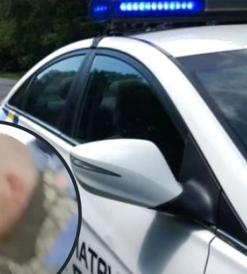 На Закарпатті патрульні мчали до лікарні, щоб врятувати військового (ВІДЕО)