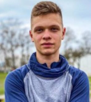 Батько курсанта з Рівненщини, який вчинив самогубство, розповів, як з його сина знущалися в університеті