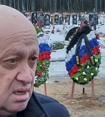 «Вагнеровцы» установили российский флаг на горсовет Бахмута