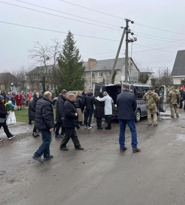 На Волині попрощалися з військовим Олександром Косарєвим