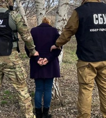 СБУ затримала жінку, яка наводила російські ракети на лікарні та гуртожитки у Краматорську