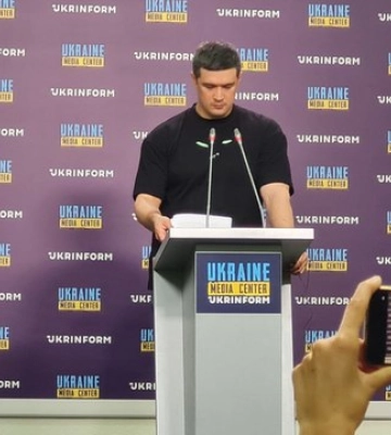 Або ти використовуєш штучний інтелект, або він замінить тебе – Михайло Федоров