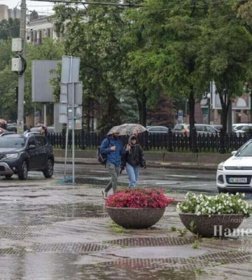 Зливи не відступають: коли закінчиться «дощова смуга» у Дніпрі