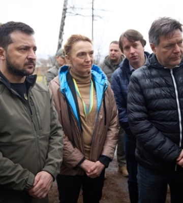 Зеленський показав підвал школи, де окупанти 27 днів утримували українців