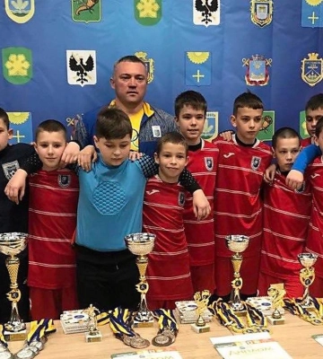 Миколаївські футболісти з дитячої команди виграли «Кубок незламності» на турнірі у Бучі