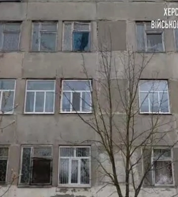 В Херсоні окупанти обстріляли лікарню, де перебувало понад 200 пацієнтів