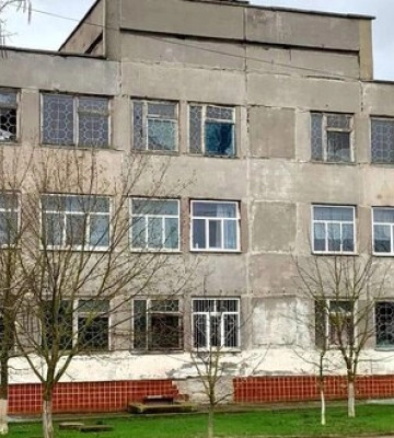 Росіяни обстріляли керованими авіаційними бомбами Берислав Херсонської області. ФОТОрепортаж