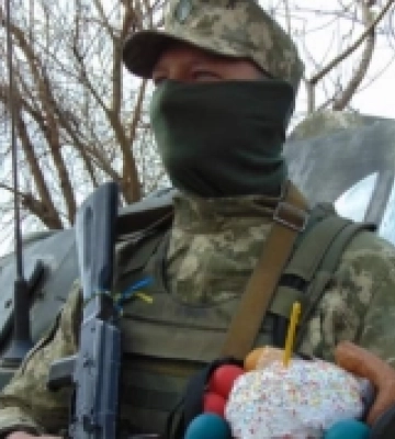 В Ужгороді освятять сотні великодніх пасок для захисників на передовій