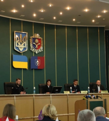 Хмельницька облрада заборонила діяльність УПЦ МП на території області