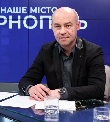 Мэра Тернополя поймали на &quot;бесконечных&quot; премиях самому себе