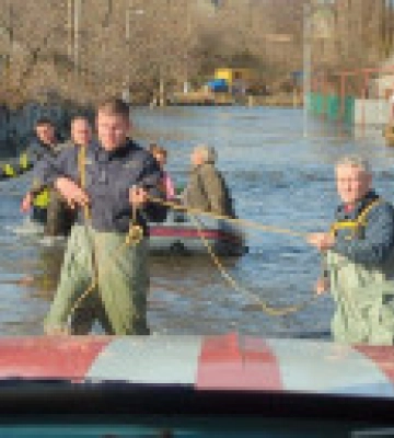 Прорыв дамбы в Краматорске: трех человек спасли, 10 - эвакуировали