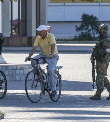 Російські окупанти закликають мешканців Бердянська евакуюватися до РФ