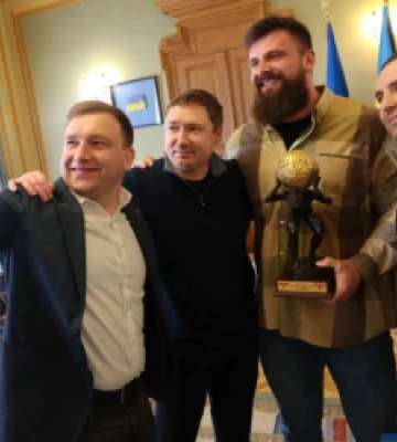 Козицький зустрівся з львів’янином, який став найсильнішим чоловіком Європи (ФОТО)