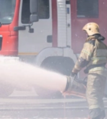Дві надвірні споруди та підсобне приміщення горіли в Ужгороді та районі за минулу добу