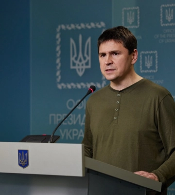 Подоляк впевнений, що росіяни не втримають ні Крим, ні Донбас